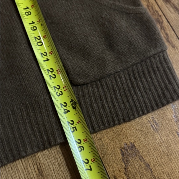Skull Cashmere 100% Cashmere Longline Brown Pocket Front Sweater Size Small - Picture 7 of 7